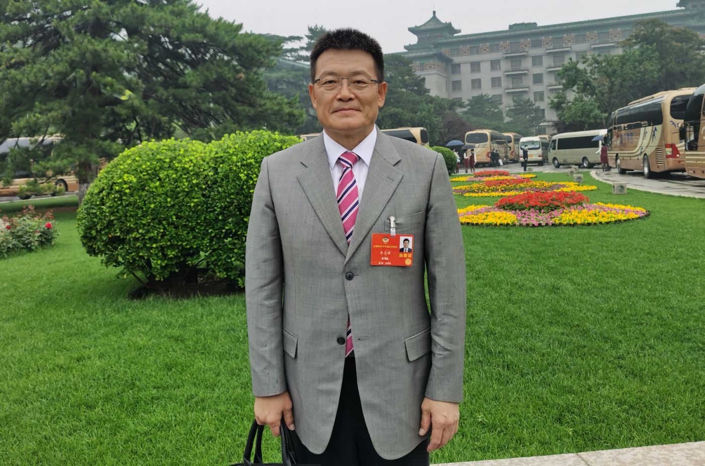 6.全国政协委员、星空(中国)制造院院长、党委副书记李志强